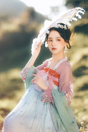 李丽莎大尺度