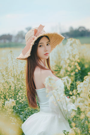 异界之召唤美女完结