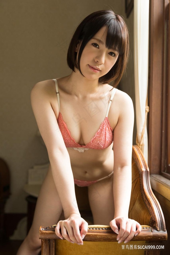 在线综合亚洲欧美爆乳