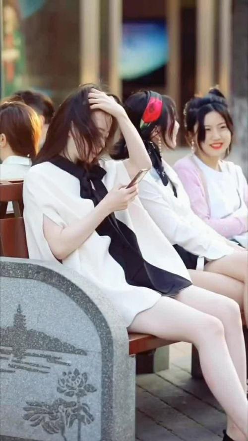 久碰久摸久看视频在线观看