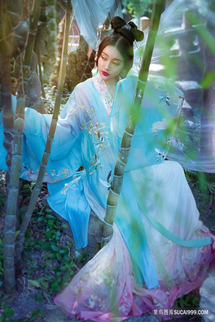 一本大道嫩草AV无码专区