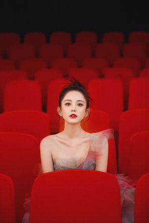 免费看女生棵体视频入口