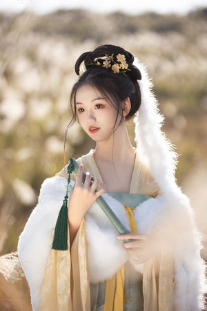 精选潮喷暴扣淫荡骚逼高潮直喷水